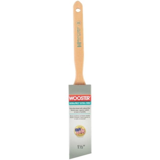 Wooster Ultra/Pro Extra-Firm 1-1/2 In. Angle Sash Paint Brush