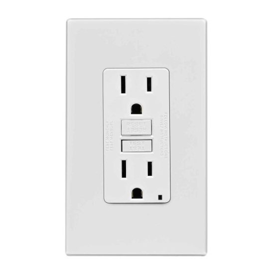 Leviton SmartlockPro Self-Test 15A White Residential Grade 5-15R GFCI Outlet with Screwless Wall Plate